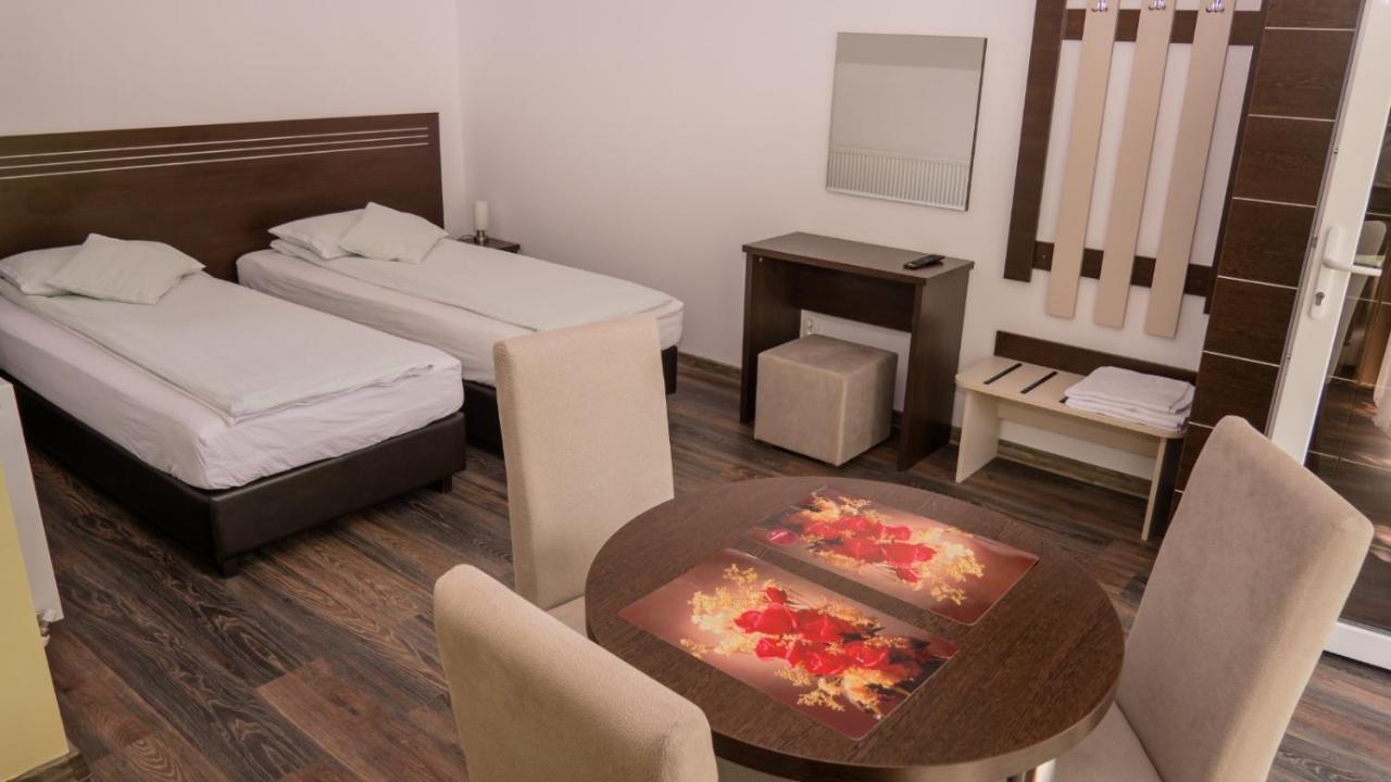 Casa Horea Deva Ngoại thất bức ảnh