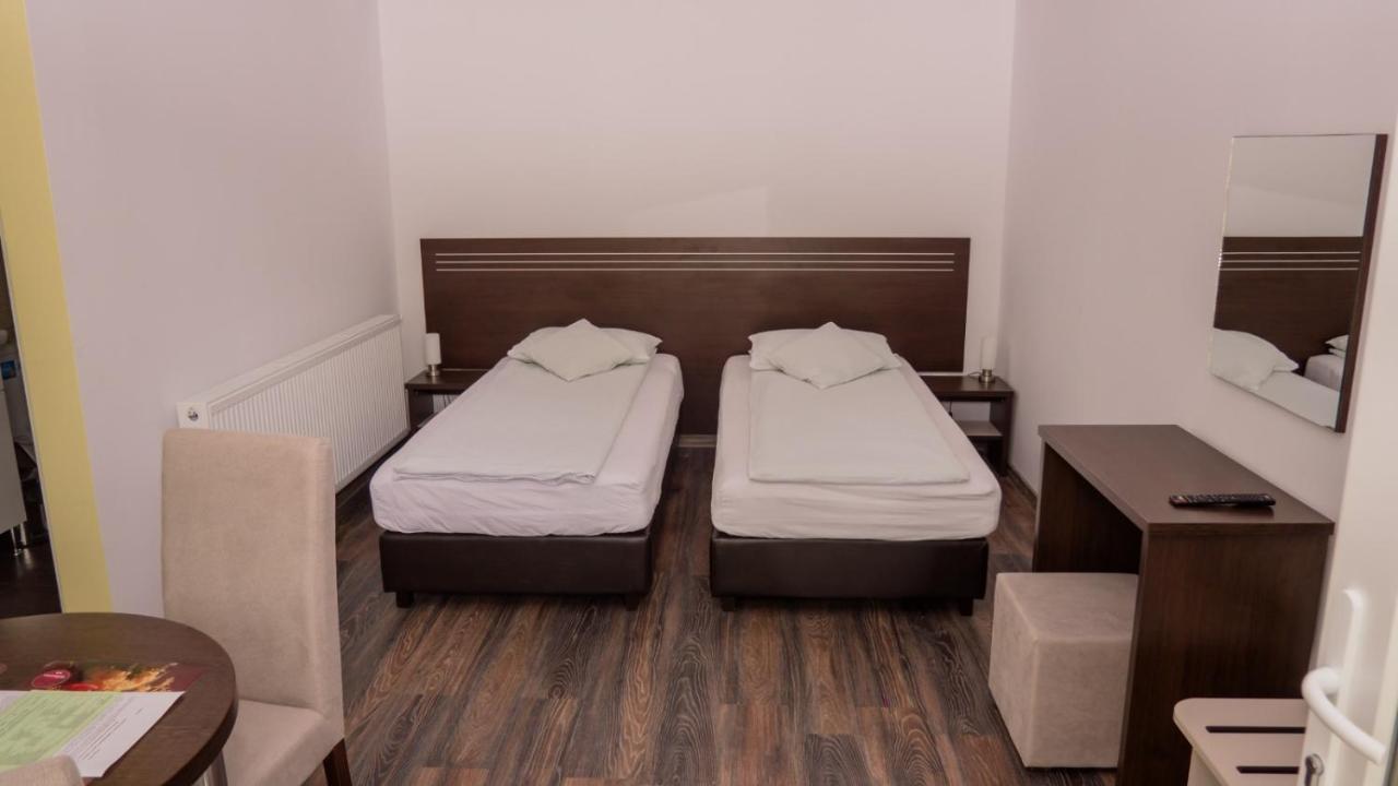 Casa Horea Deva Ngoại thất bức ảnh