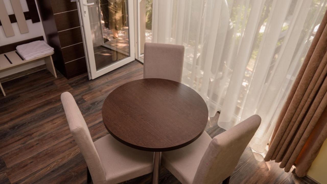 Casa Horea Deva Ngoại thất bức ảnh