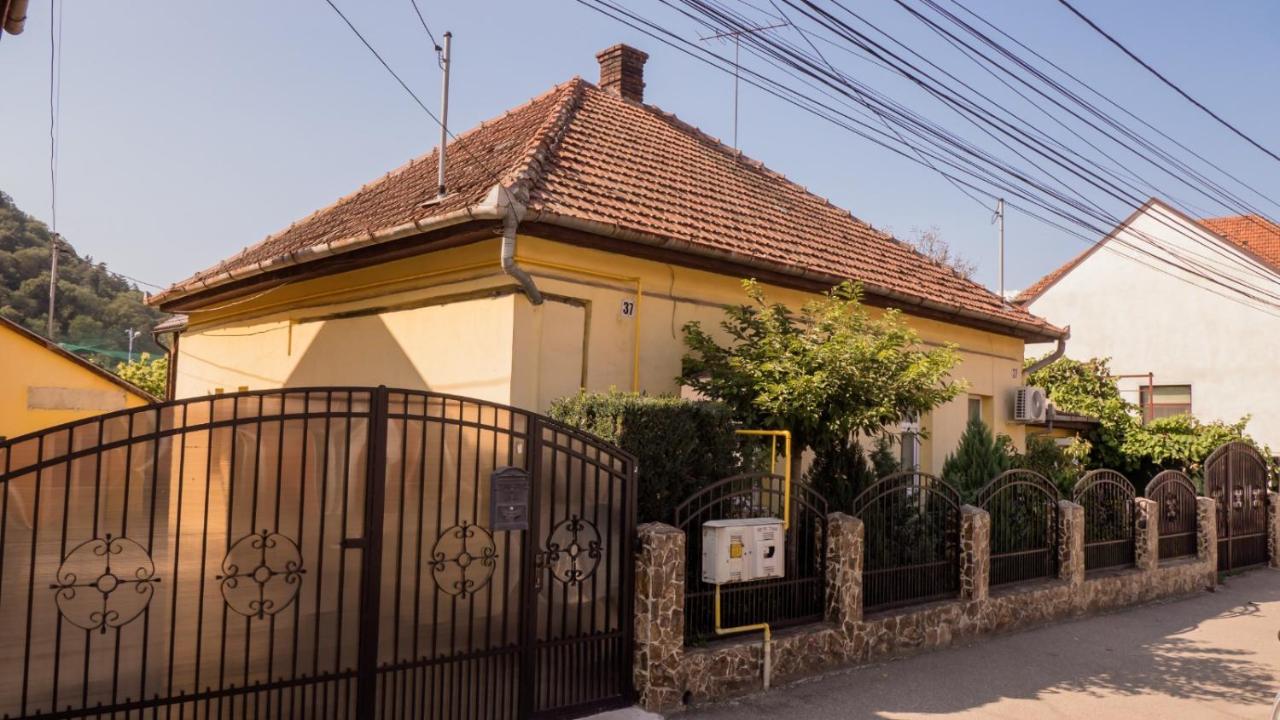 Casa Horea Deva Ngoại thất bức ảnh